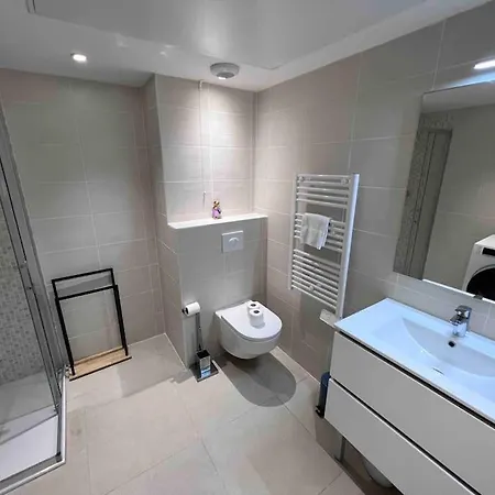 Le Cosy Corner : 2 Pers De Standing + Terrasse