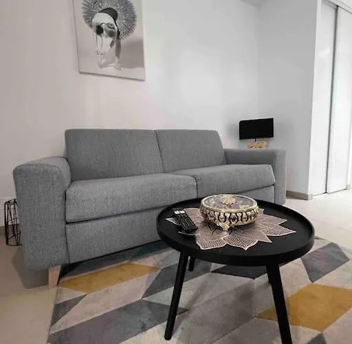 Le Cosy Corner : 2 Pers De Standing + Terrasse Antibes